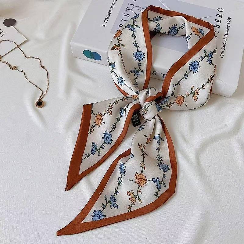 Vintage Floral Silk Silk Scarf - огляд і ціна Ethnic Fashion Design