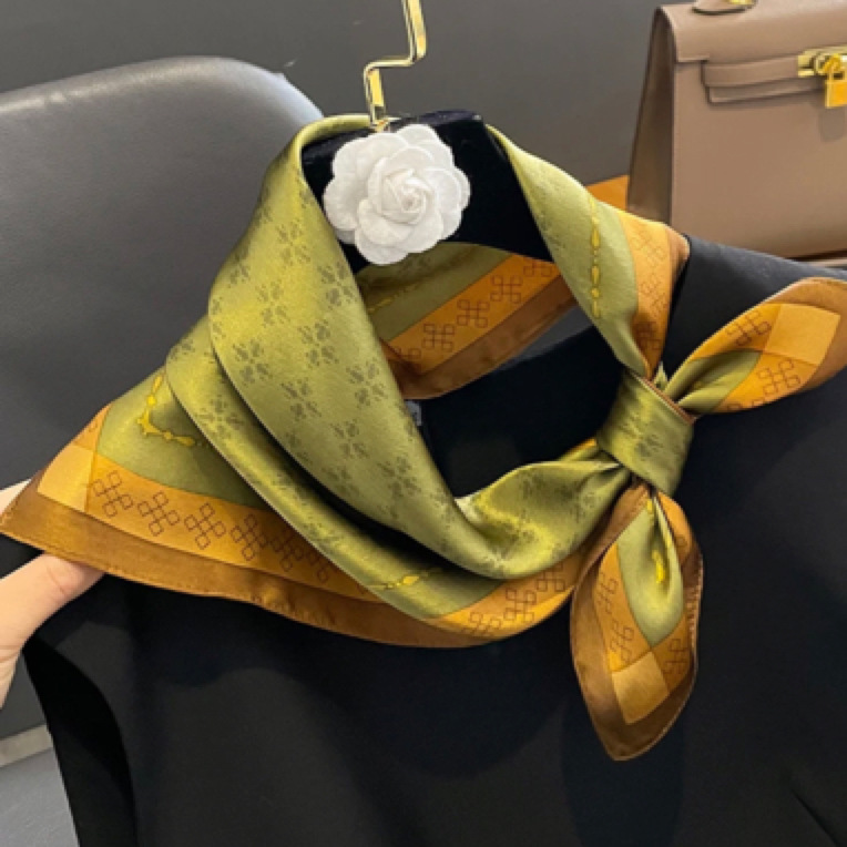 Luxury Vintage Silk Scarf Wome - огляд і ціна Ethnic Fashion Design